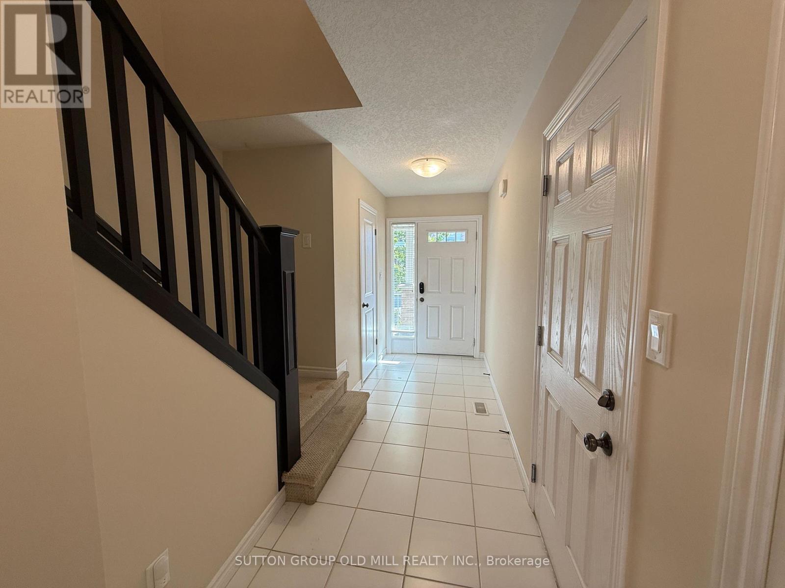 31 - 167 Arkell Road, Guelph, Ontario  N1L 0J9 - Photo 3 - X12456237