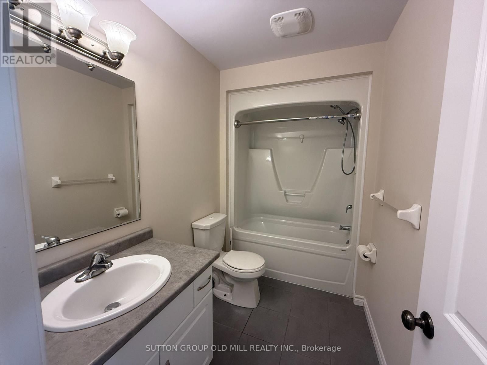 31 - 167 Arkell Road, Guelph, Ontario  N1L 0J9 - Photo 32 - X12456237