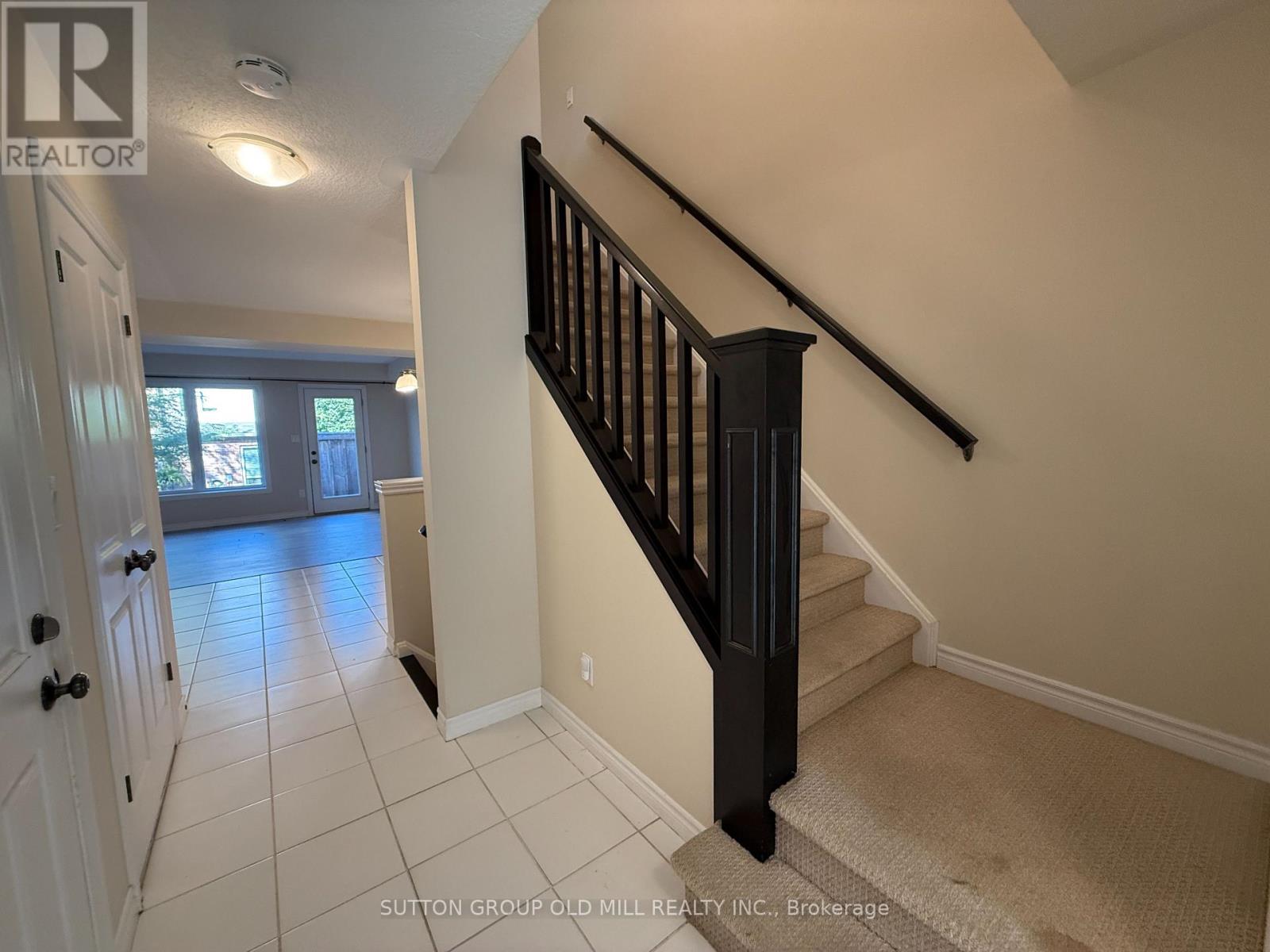 31 - 167 Arkell Road, Guelph, Ontario  N1L 0J9 - Photo 5 - X12456237