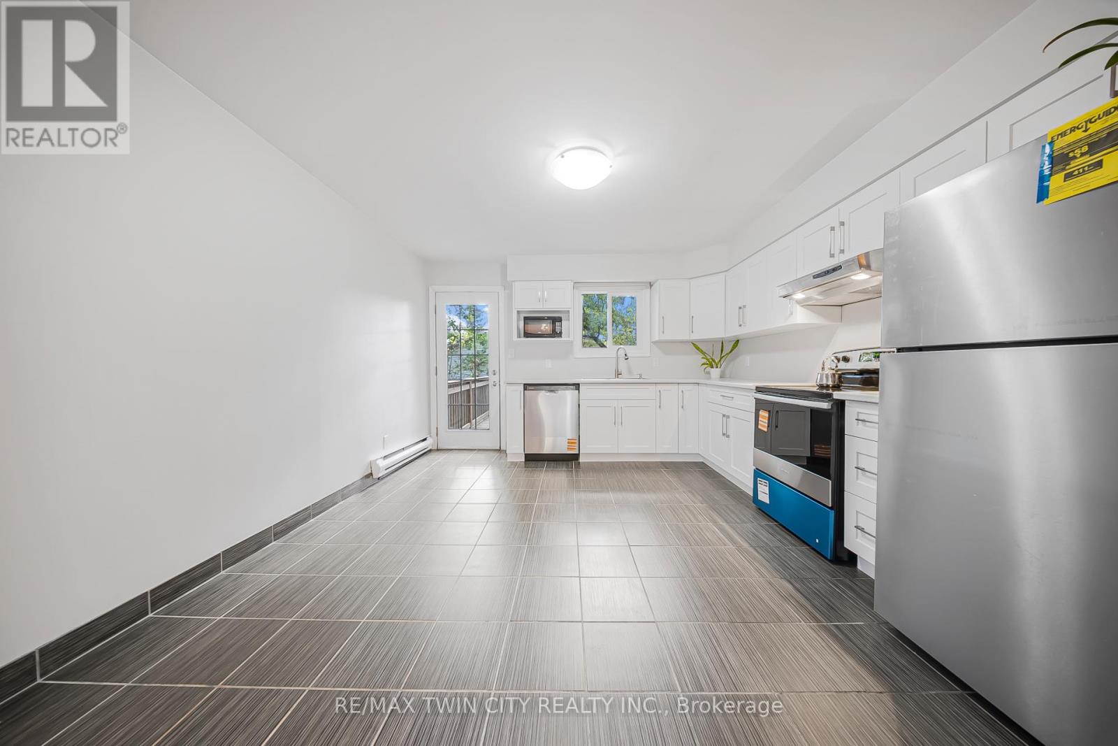 114 Bristol Street, Guelph, Ontario  N1H 3L6 - Photo 20 - X12456239
