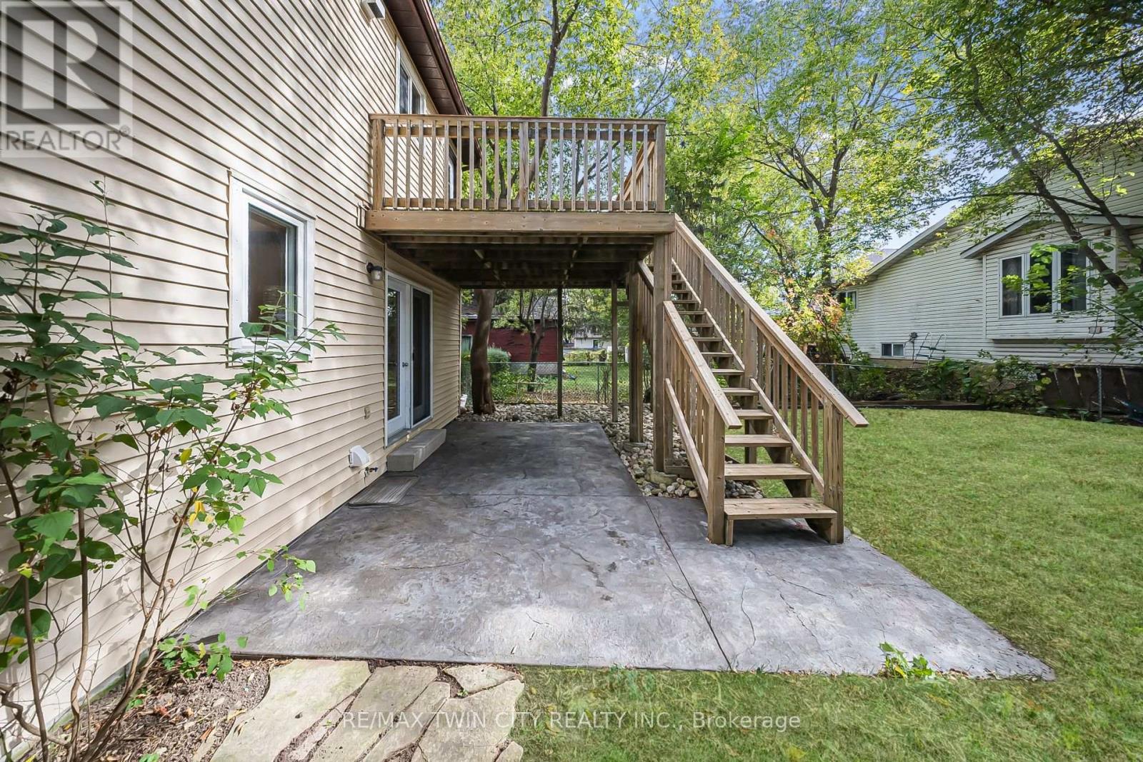 114 Bristol Street, Guelph, Ontario  N1H 3L6 - Photo 9 - X12456239