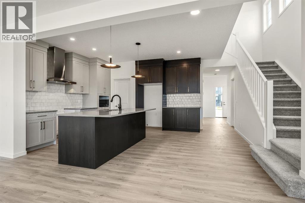 188 Sage Hill Heights Nw, Calgary, Alberta  T3R 2B2 - Photo 3 - A2262583