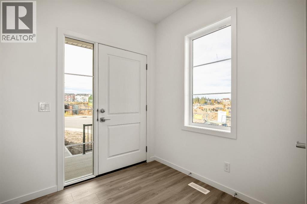 188 Sage Hill Heights Nw, Calgary, Alberta  T3R 2B2 - Photo 4 - A2262583