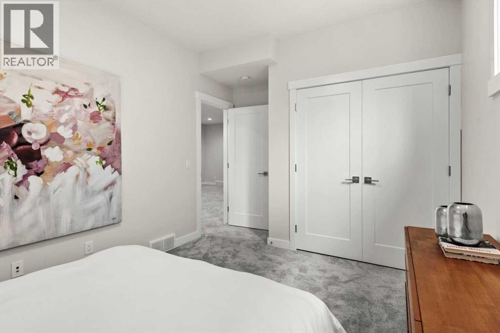 99 Sierra Morena Manor Sw, Calgary, Alberta  T3H 1S9 - Photo 32 - A2263310