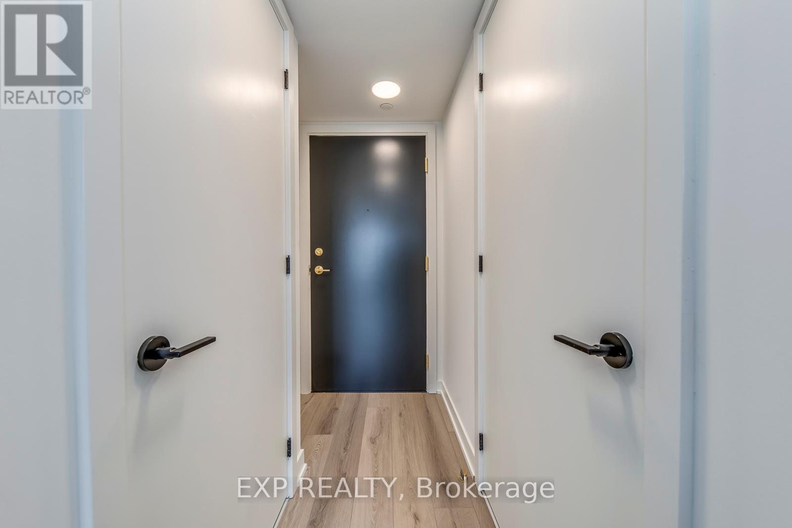 415 - 5 Lakeview Avenue, Toronto, Ontario  M6J 0H3 - Photo 4 - C12456299