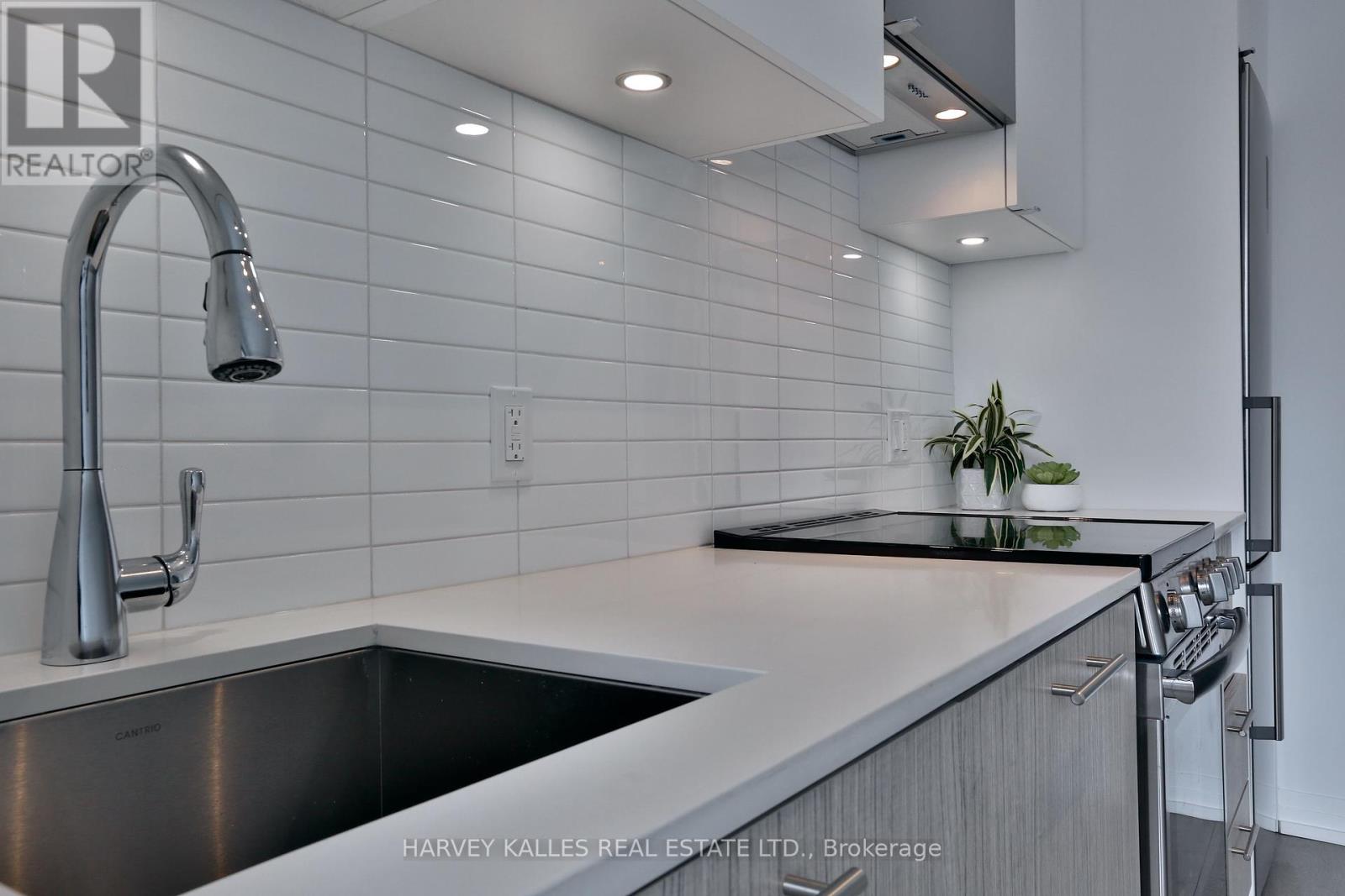 831 - 251 Jarvis Street, Toronto, Ontario  M5B 2C2 - Photo 10 - C12456339