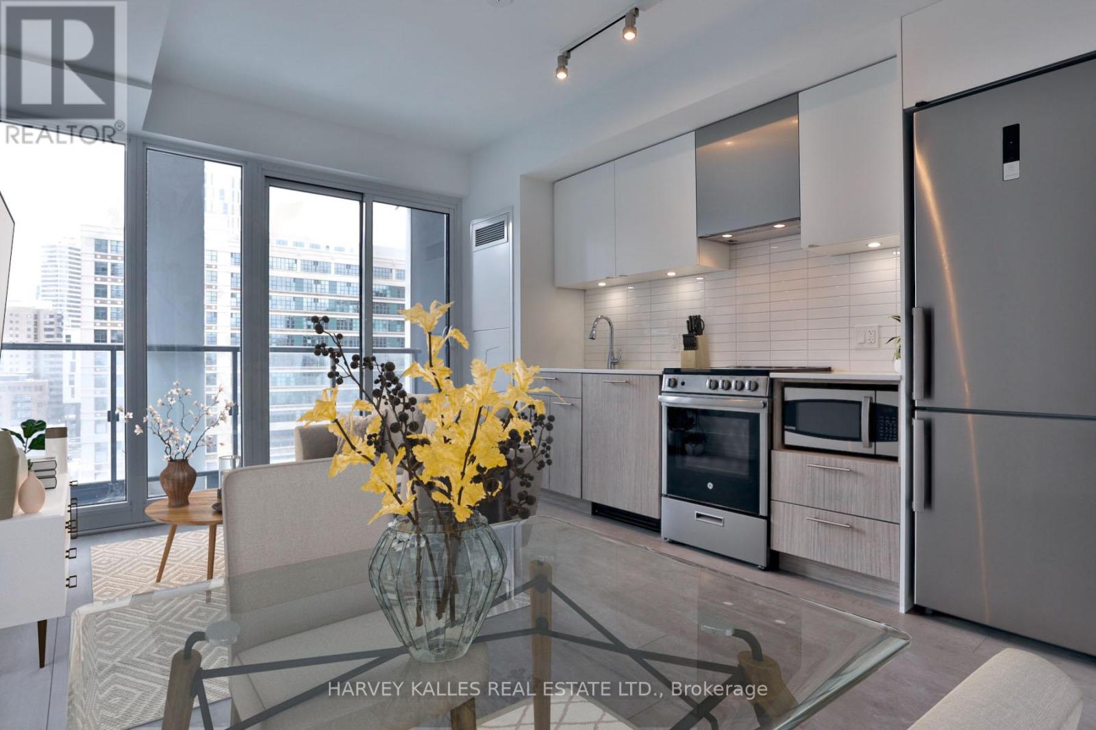 831 - 251 Jarvis Street, Toronto, Ontario  M5B 2C2 - Photo 3 - C12456339