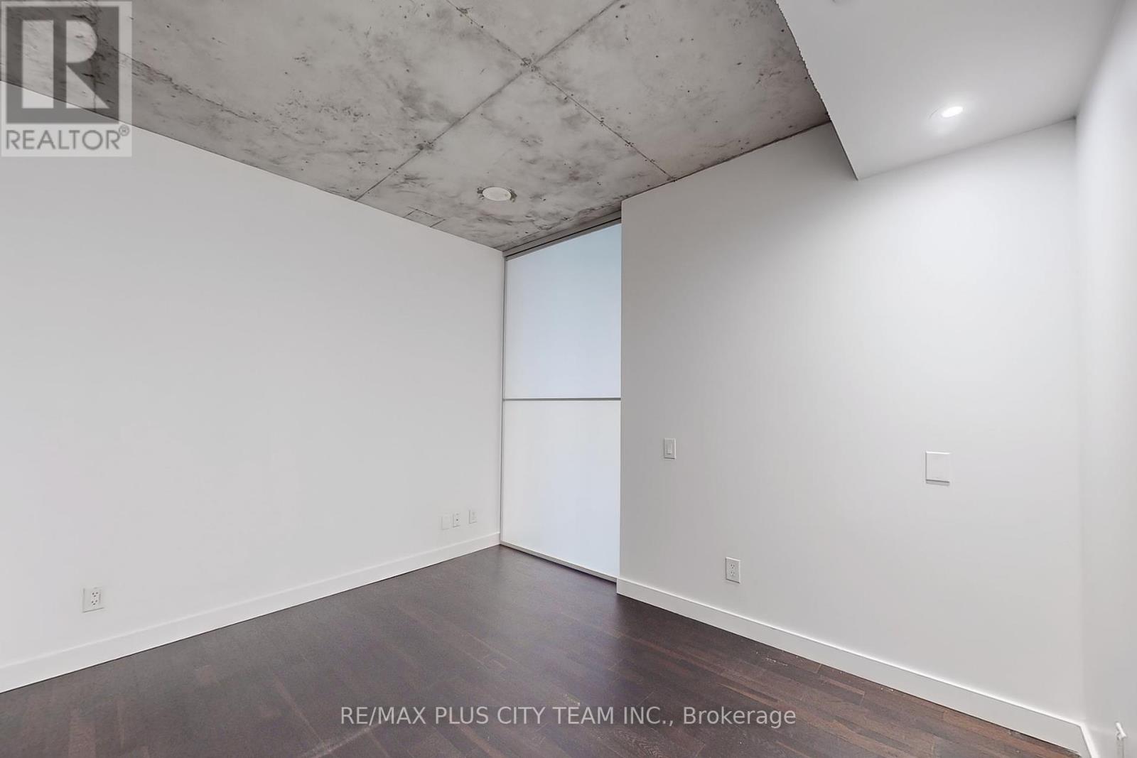 712 - 25 Oxley Street, Toronto, Ontario  M5V 2J5 - Photo 17 - C12456366