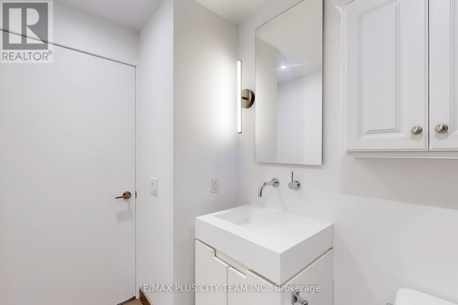 712 - 25 Oxley Street, Toronto, Ontario  M5V 2J5 - Photo 21 - C12456366