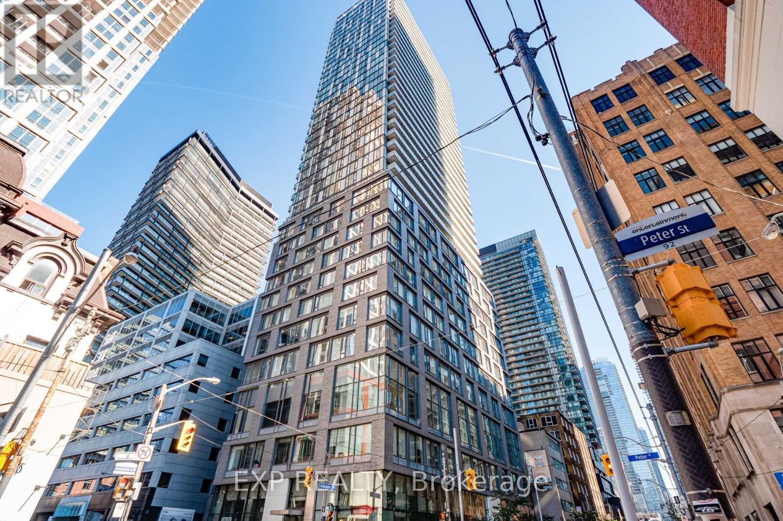 2202 - 101 PETER STREET W, Toronto, Ontario