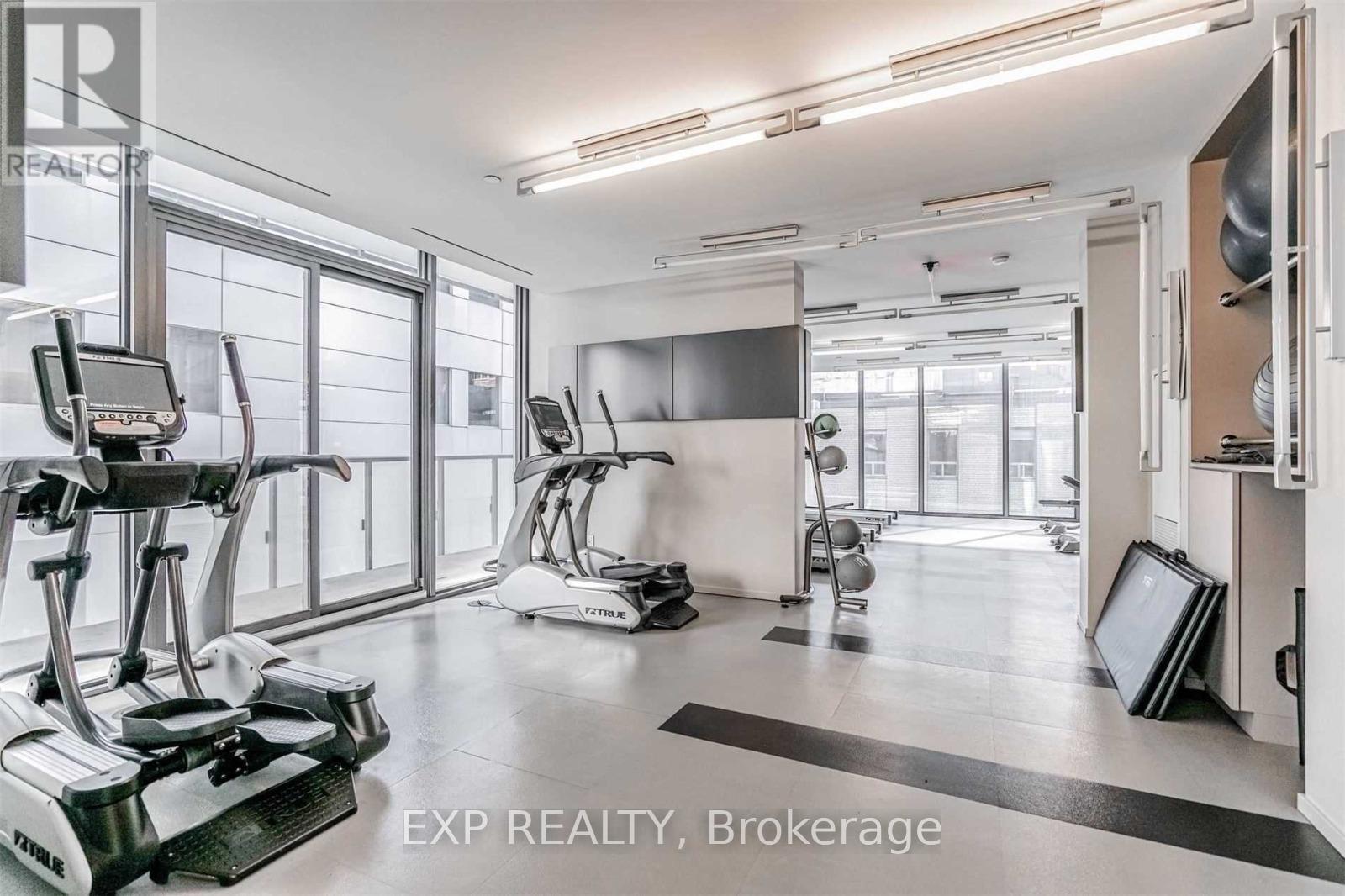 2202 - 101 Peter Street W, Toronto, Ontario  M5V 0G6 - Photo 12 - C12456368