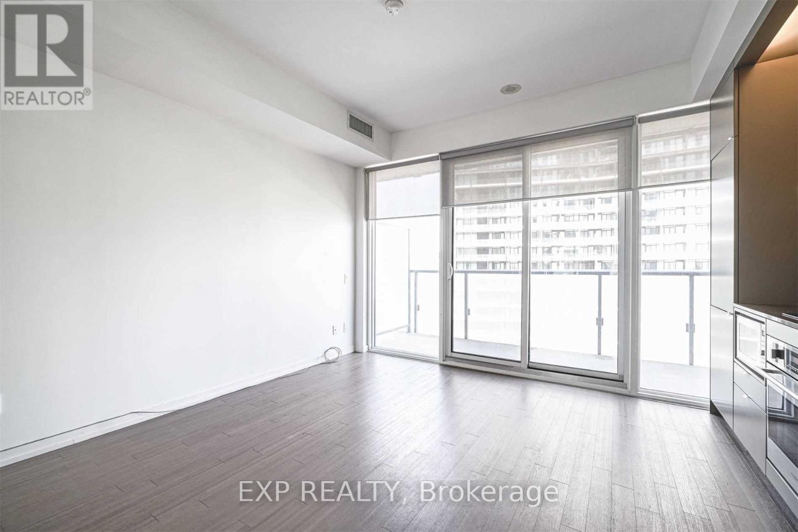 2202 - 101 Peter Street W, Toronto, Ontario  M5V 0G6 - Photo 8 - C12456368