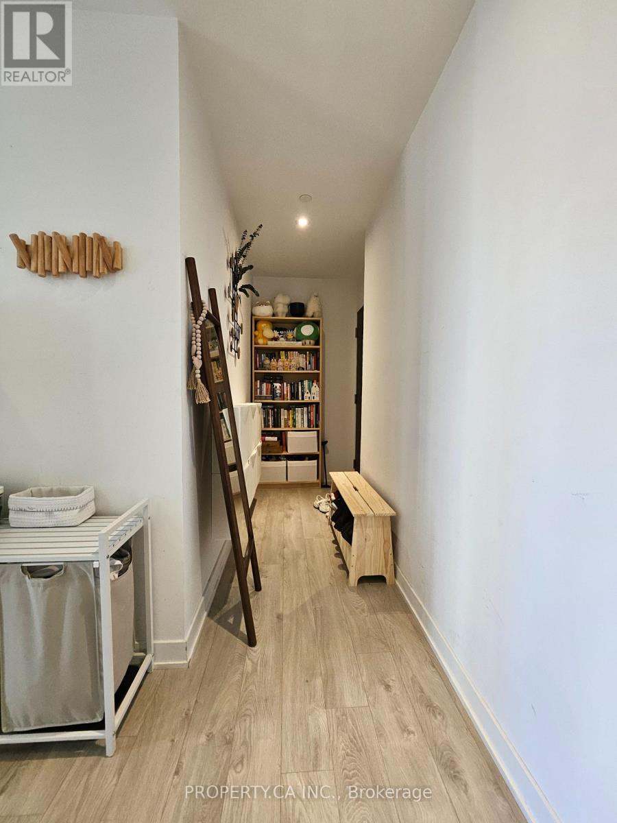 803 - 185 Roehampton Avenue, Toronto, Ontario  M4P 0C6 - Photo 11 - C12456443
