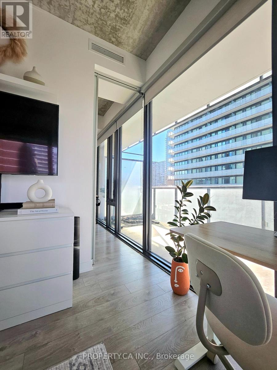 803 - 185 Roehampton Avenue, Toronto, Ontario  M4P 0C6 - Photo 7 - C12456443