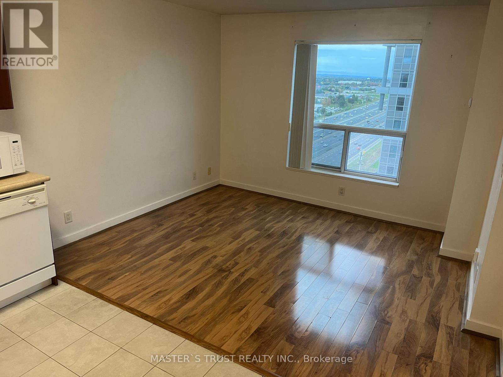 2105 - 36 Lee Centre Drive, Toronto, Ontario  M1H 3K2 - Photo 5 - E12456372