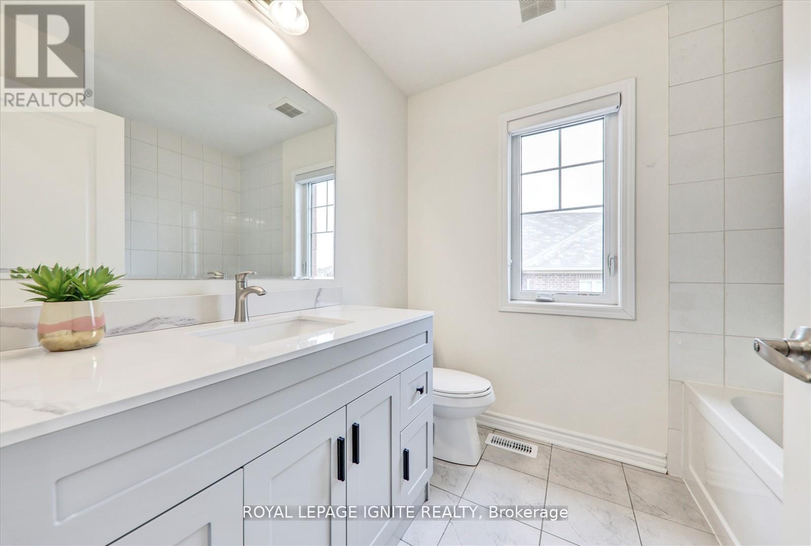 1072 Foxtail Crescent, Pickering, Ontario  L1X 0E7 - Photo 33 - E12456413