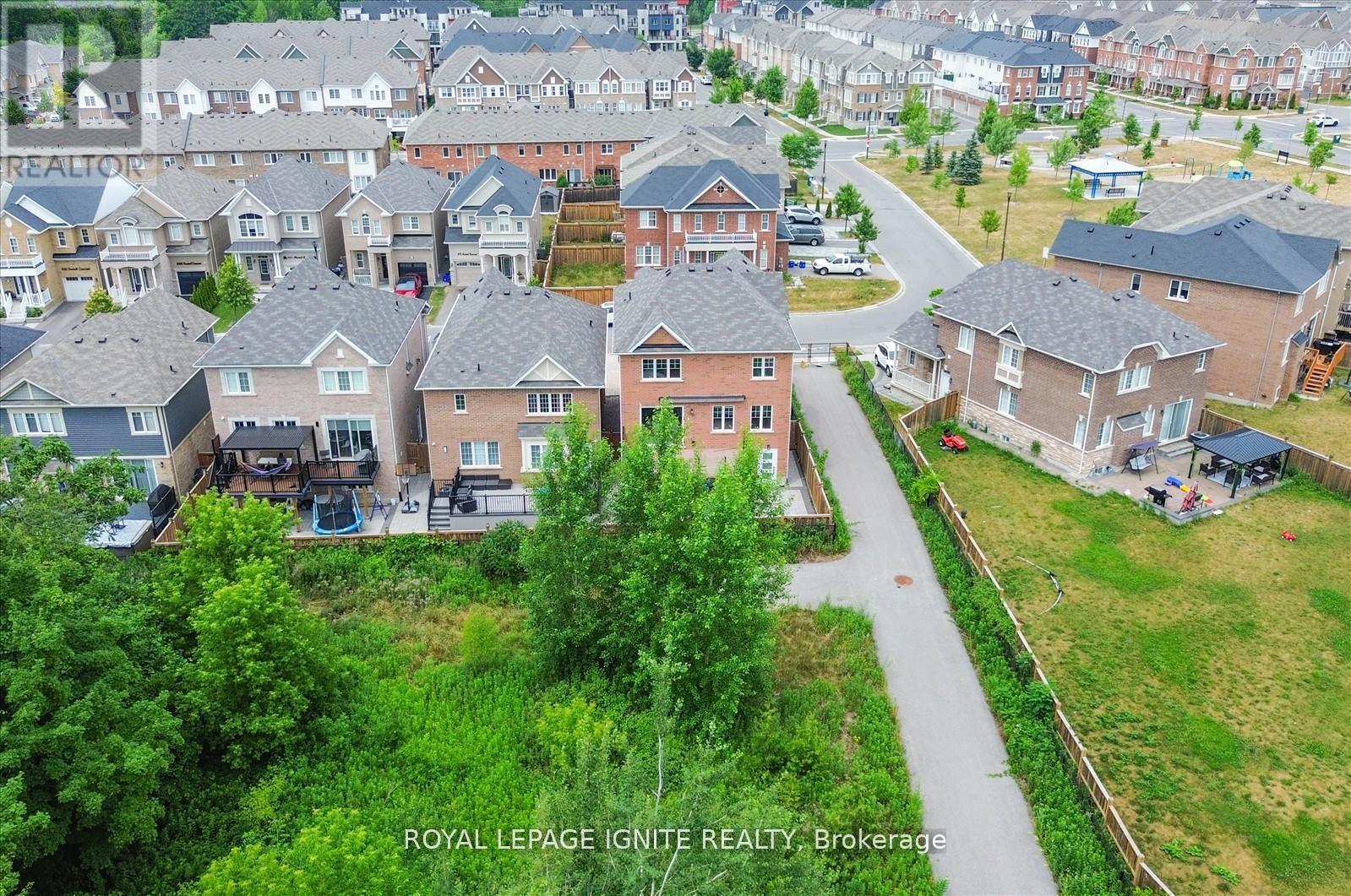 1072 Foxtail Crescent, Pickering, Ontario  L1X 0E7 - Photo 46 - E12456413