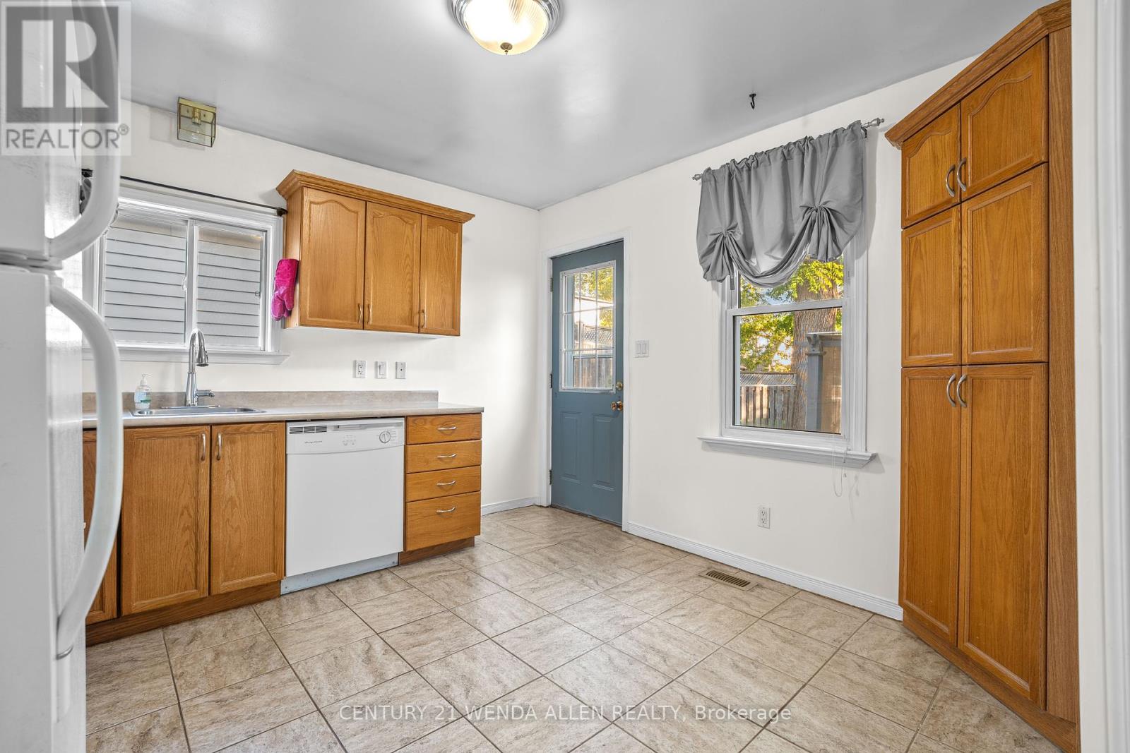 73 Montrave Avenue, Oshawa, Ontario  L1J 4R6 - Photo 10 - E12456433