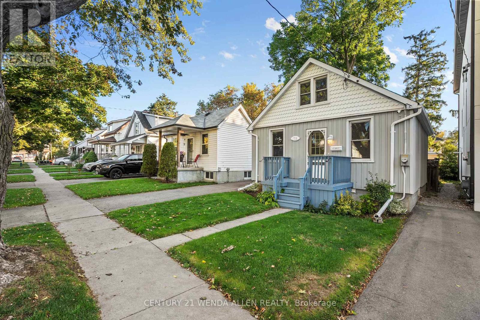 73 Montrave Avenue, Oshawa, Ontario  L1J 4R6 - Photo 3 - E12456433