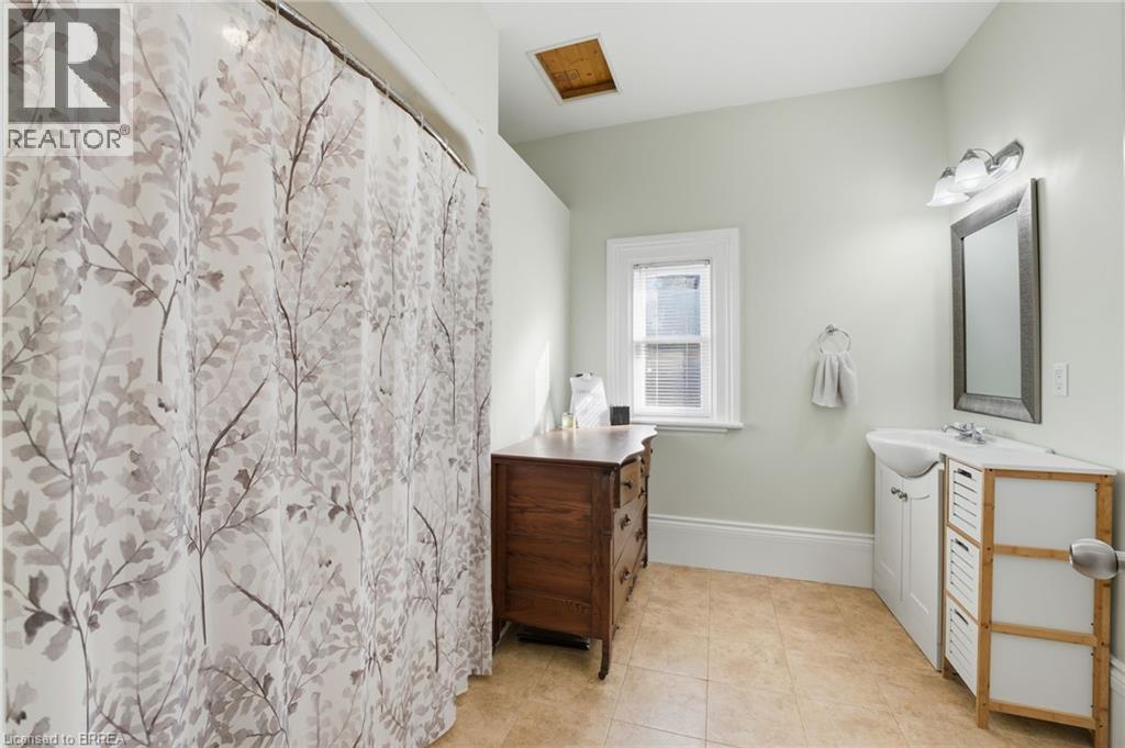 117 Murray Street, Brantford, Ontario  N3S 5P5 - Photo 8 - 40777820