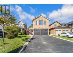 26 PORCHLIGHT ROAD, Brampton, Ontario