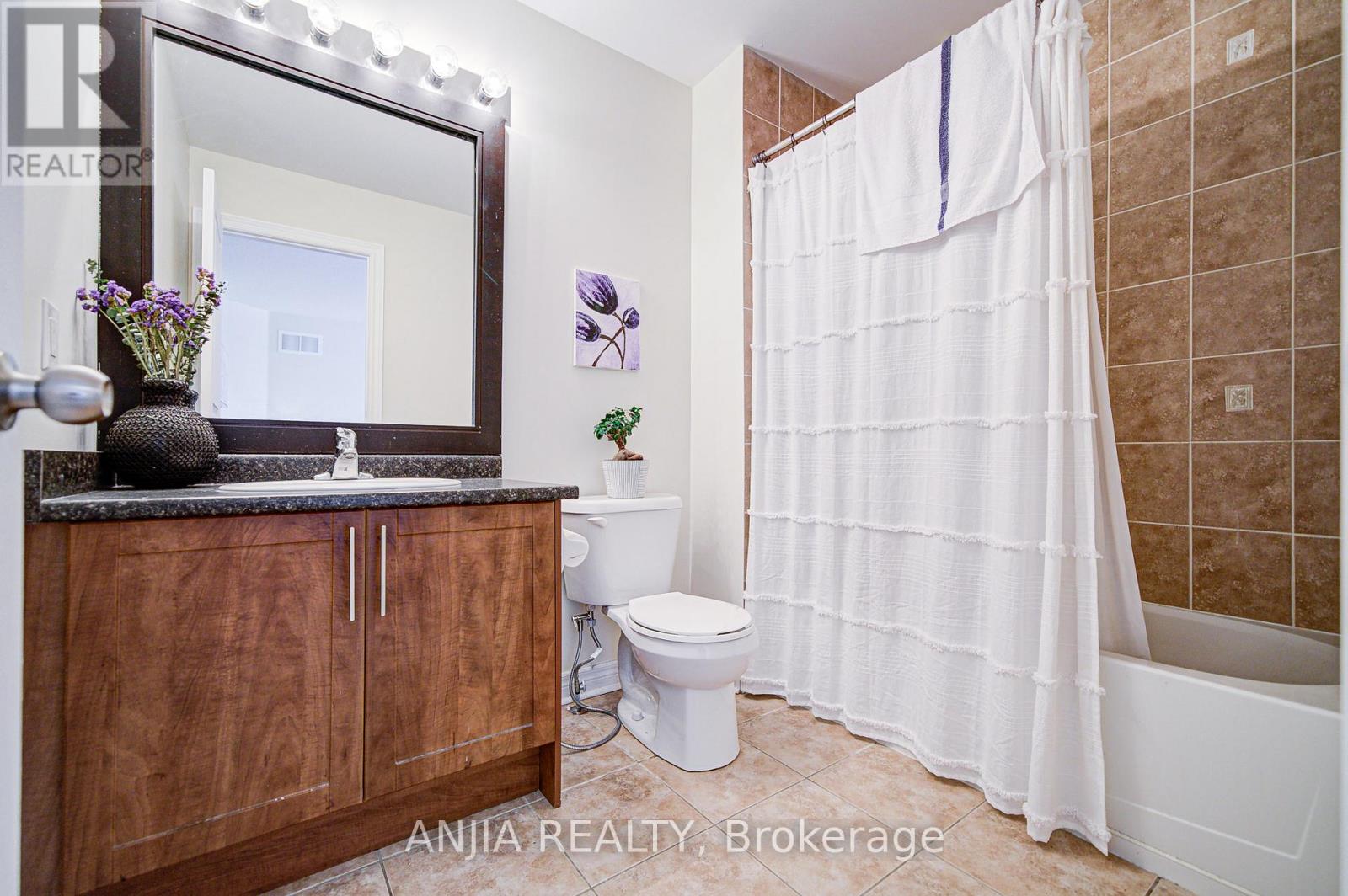 96 Brock Avenue, Markham, Ontario  L6C 0S7 - Photo 24 - N12456402