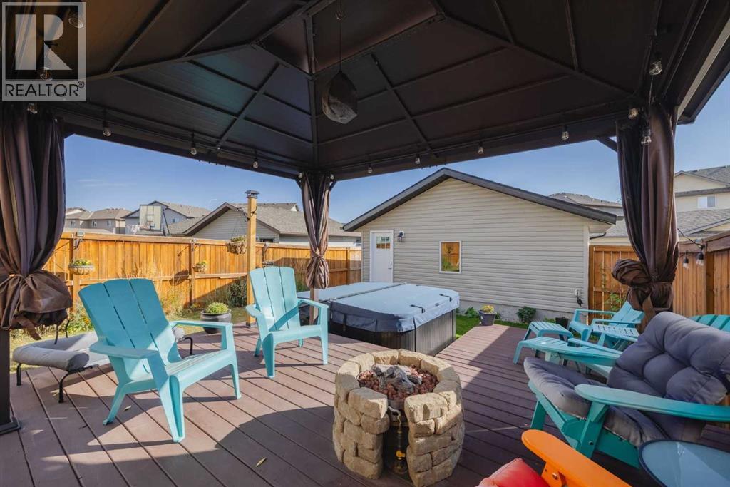 47 Luxstone Point Sw, Airdrie, Alberta  T4B 0H7 - Photo 34 - A2262970