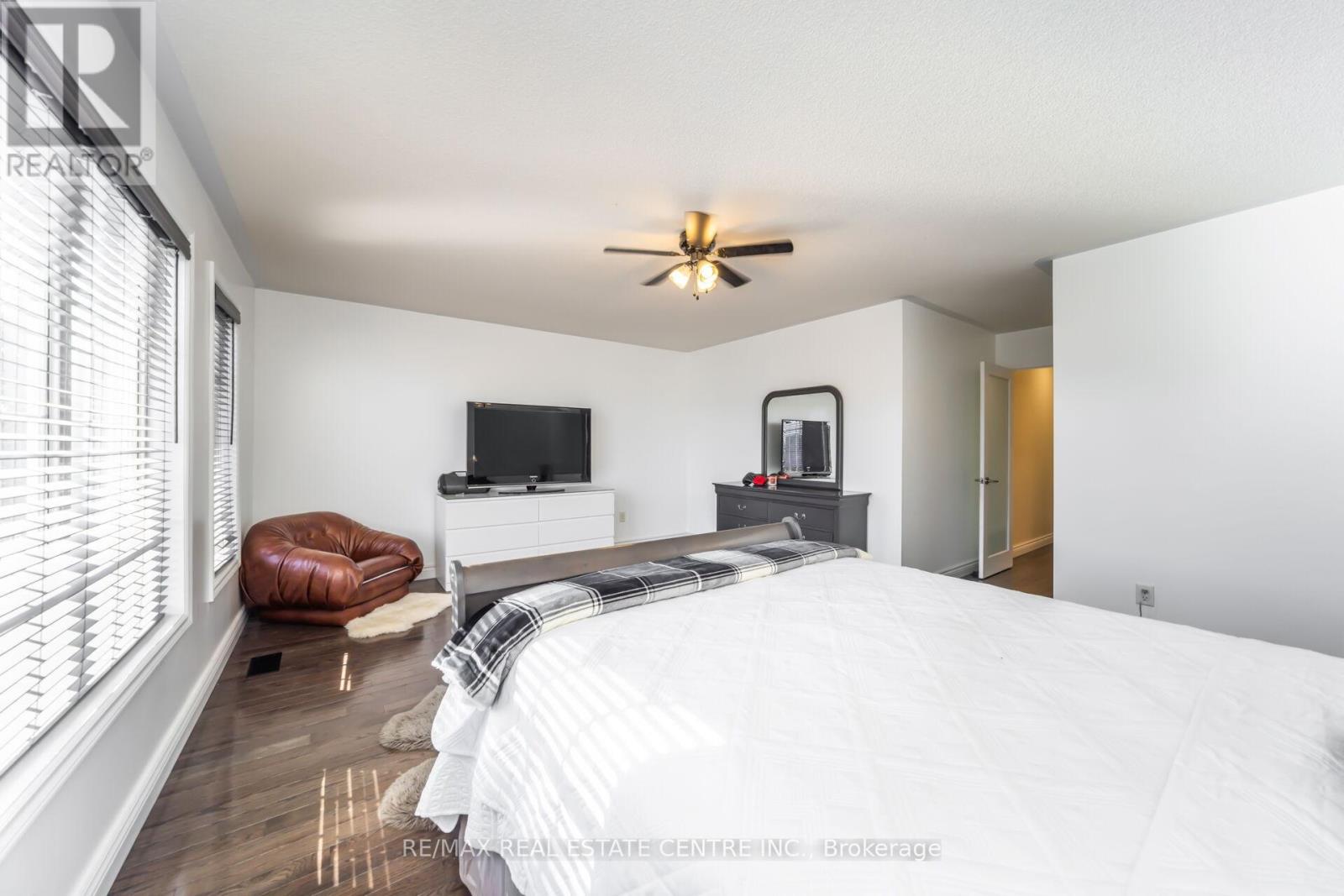 26 Porchlight Road, Brampton, Ontario  L6X 4S2 - Photo 28 - W12451775