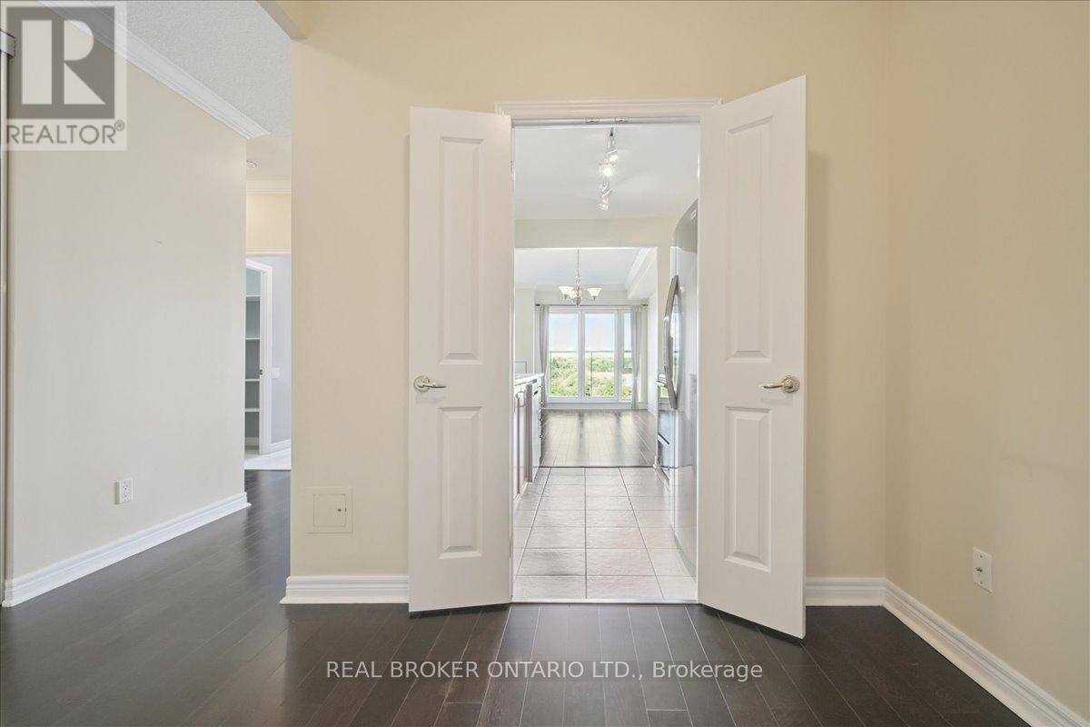 804 - 40 Old Mill Road, Oakville, Ontario  L6J 7W2 - Photo 12 - W12456222