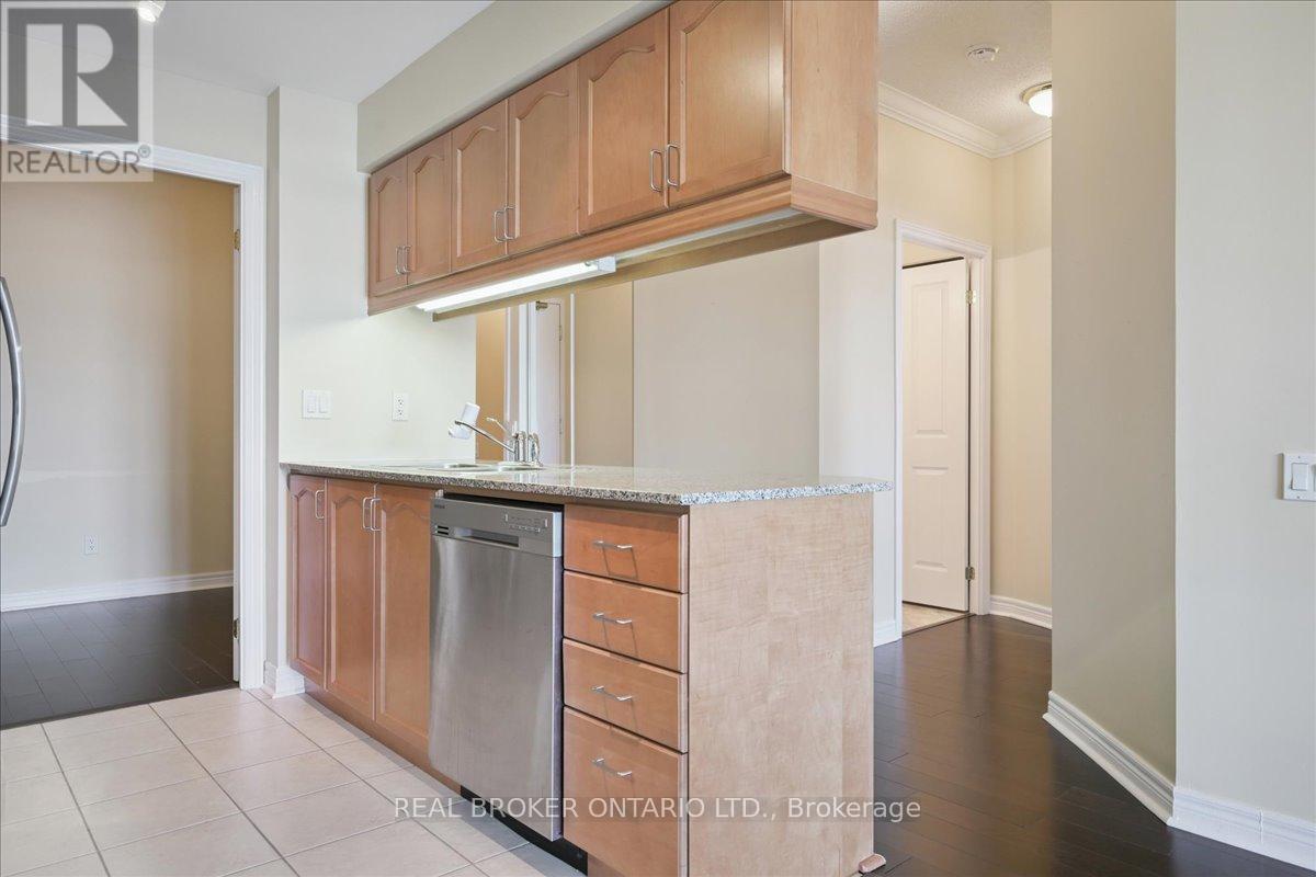 804 - 40 Old Mill Road, Oakville, Ontario  L6J 7W2 - Photo 18 - W12456222