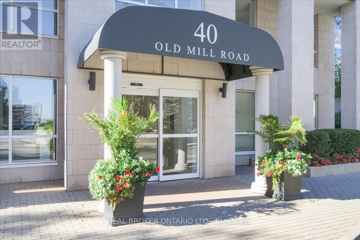 804 - 40 Old Mill Road, Oakville, Ontario  L6J 7W2 - Photo 2 - W12456222
