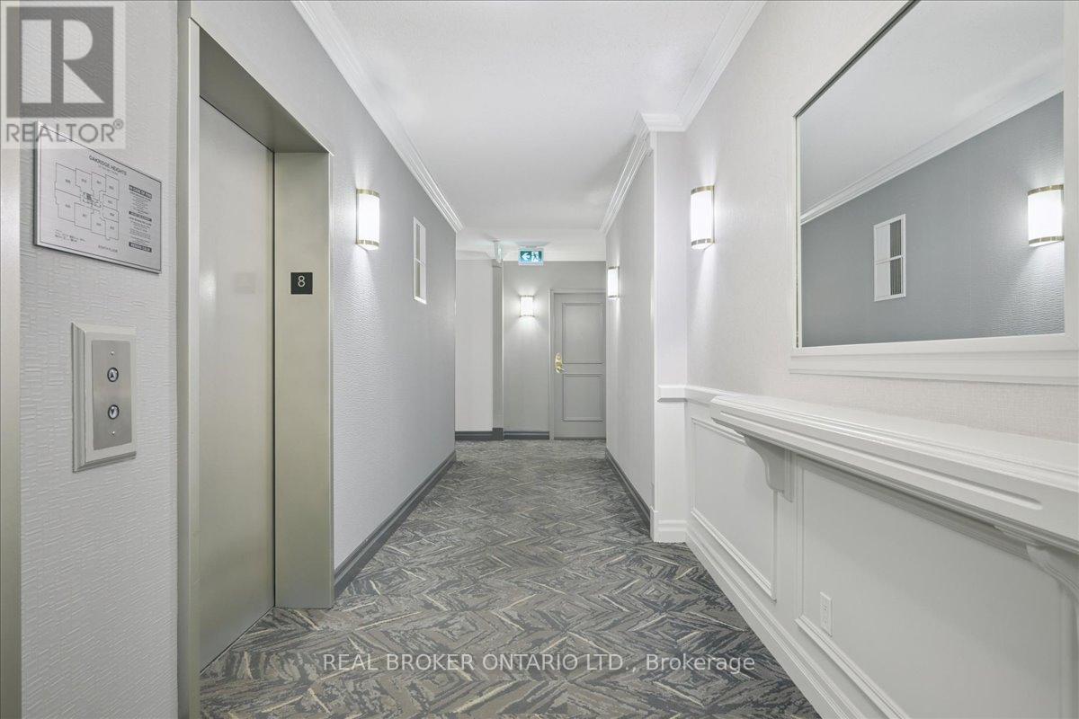 804 - 40 Old Mill Road, Oakville, Ontario  L6J 7W2 - Photo 4 - W12456222