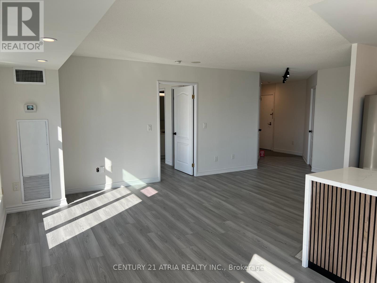 1110 - 135 Pond Drive, Markham, Ontario  L3T 7V6 - Photo 13 - N12452022