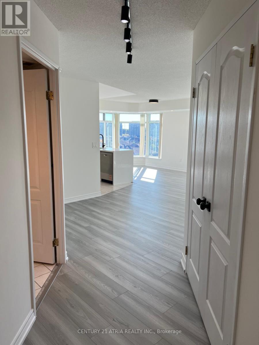 1110 - 135 Pond Drive, Markham, Ontario  L3T 7V6 - Photo 4 - N12452022