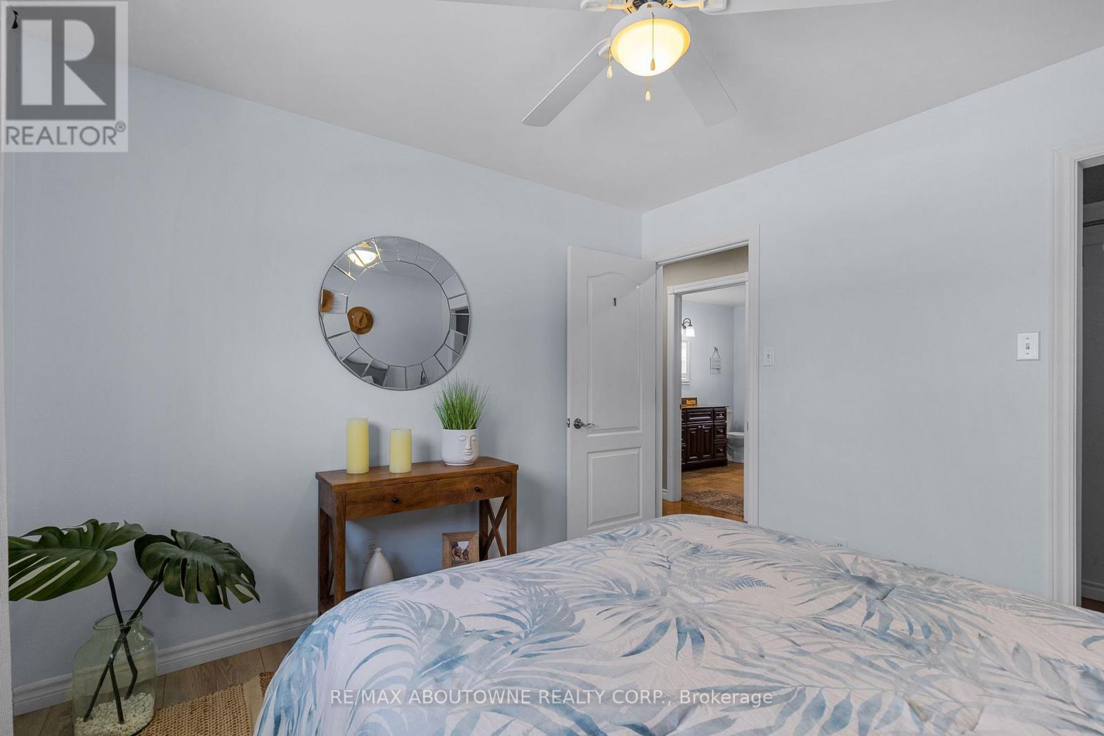 1877 River Road W, Wasaga Beach, Ontario  L9Z 1L1 - Photo 15 - S12456305