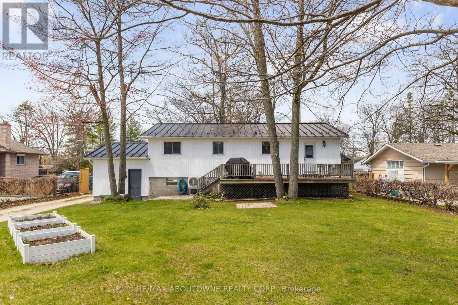 1877 River Road W, Wasaga Beach, Ontario  L9Z 1L1 - Photo 25 - S12456305