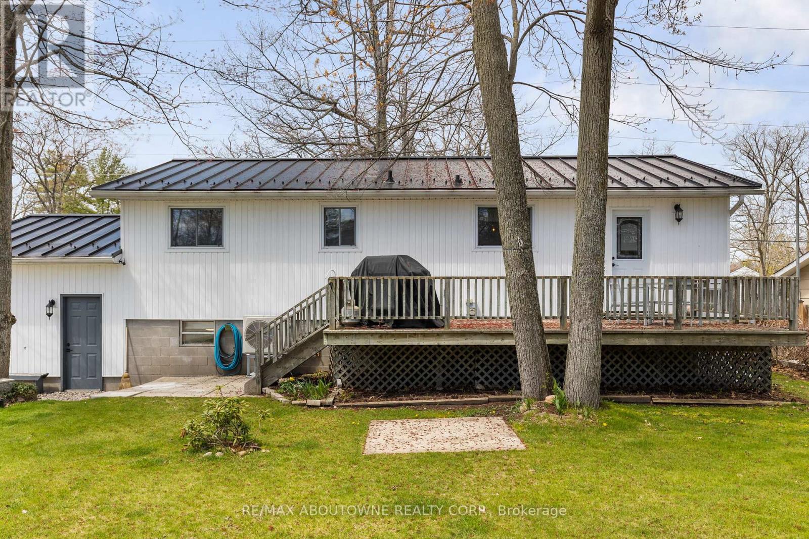1877 River Road W, Wasaga Beach, Ontario  L9Z 1L1 - Photo 26 - S12456305