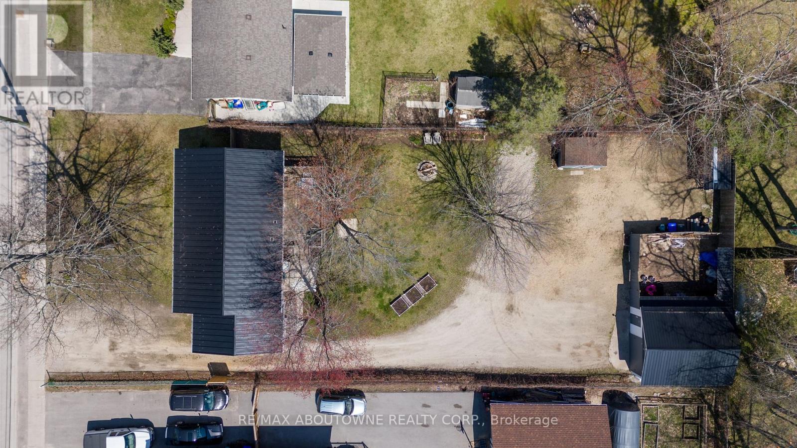 1877 River Road W, Wasaga Beach, Ontario  L9Z 1L1 - Photo 34 - S12456305