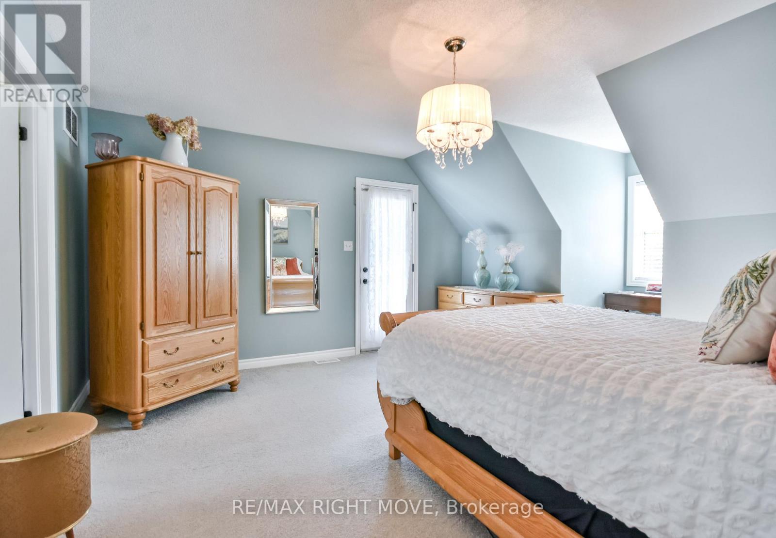 4043 Digby Drive, Severn, Ontario  L3V 0X4 - Photo 20 - S12456315