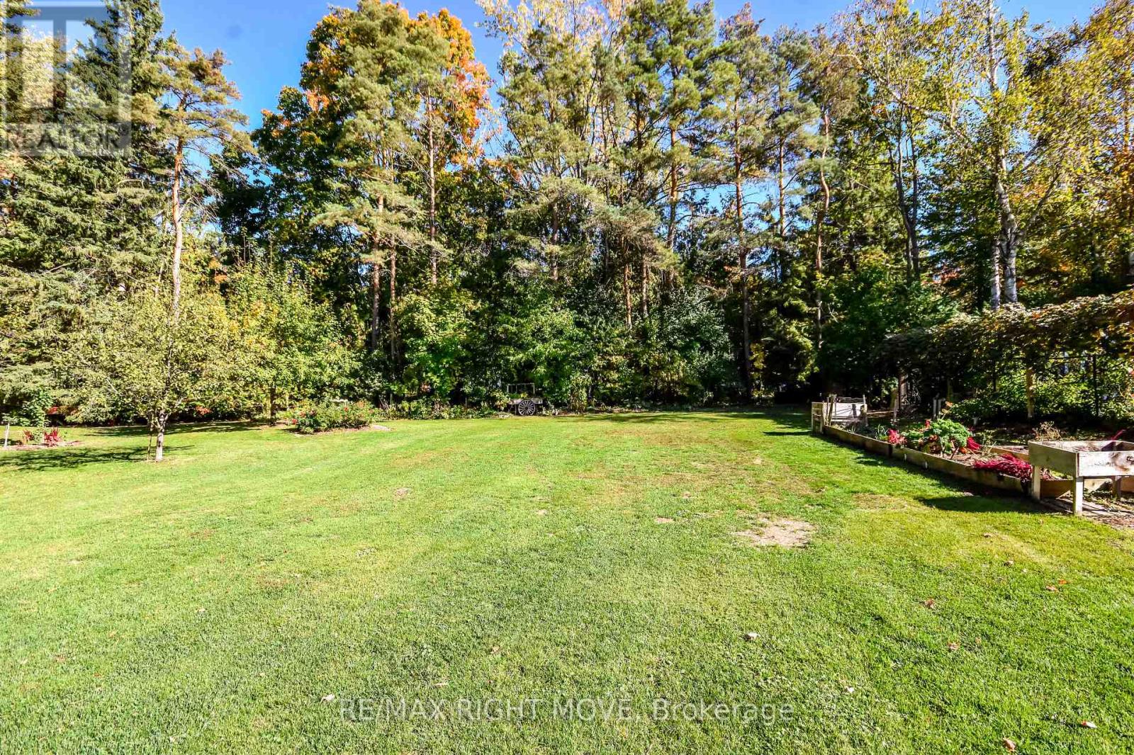 4043 Digby Drive, Severn, Ontario  L3V 0X4 - Photo 44 - S12456315