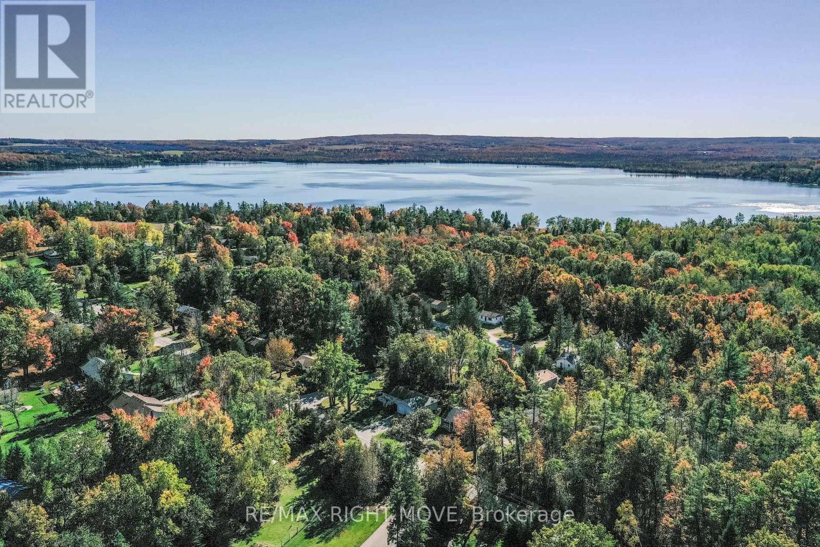4043 Digby Drive, Severn, Ontario  L3V 0X4 - Photo 48 - S12456315