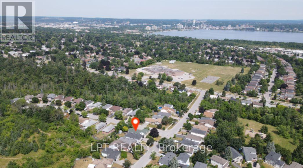 30 Mcconkey Place, Barrie, Ontario  L4N 6H1 - Photo 30 - S12456326