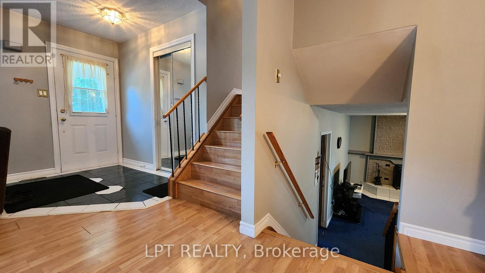 30 Mcconkey Place, Barrie, Ontario  L4N 6H1 - Photo 7 - S12456326
