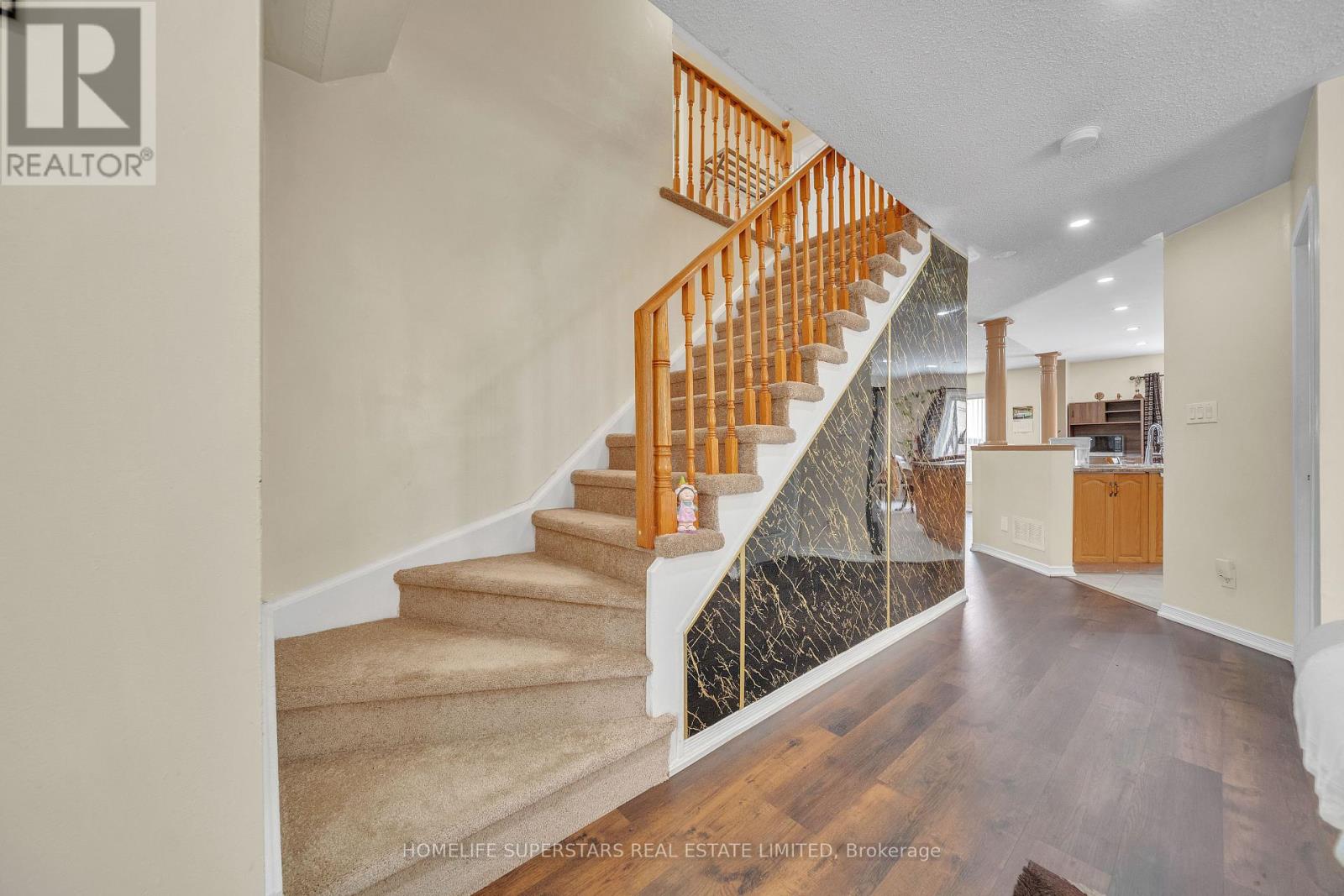 82 Jewel Crescent, Brampton, Ontario  L6R 2P4 - Photo 13 - W12316600