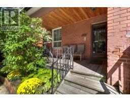 203 FAIRVIEW AVENUE, Toronto, Ontario