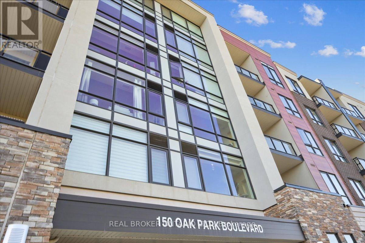 301 - 150 Oak Park Boulevard, Oakville, Ontario  L6H 3P2 - Photo 4 - W12456234
