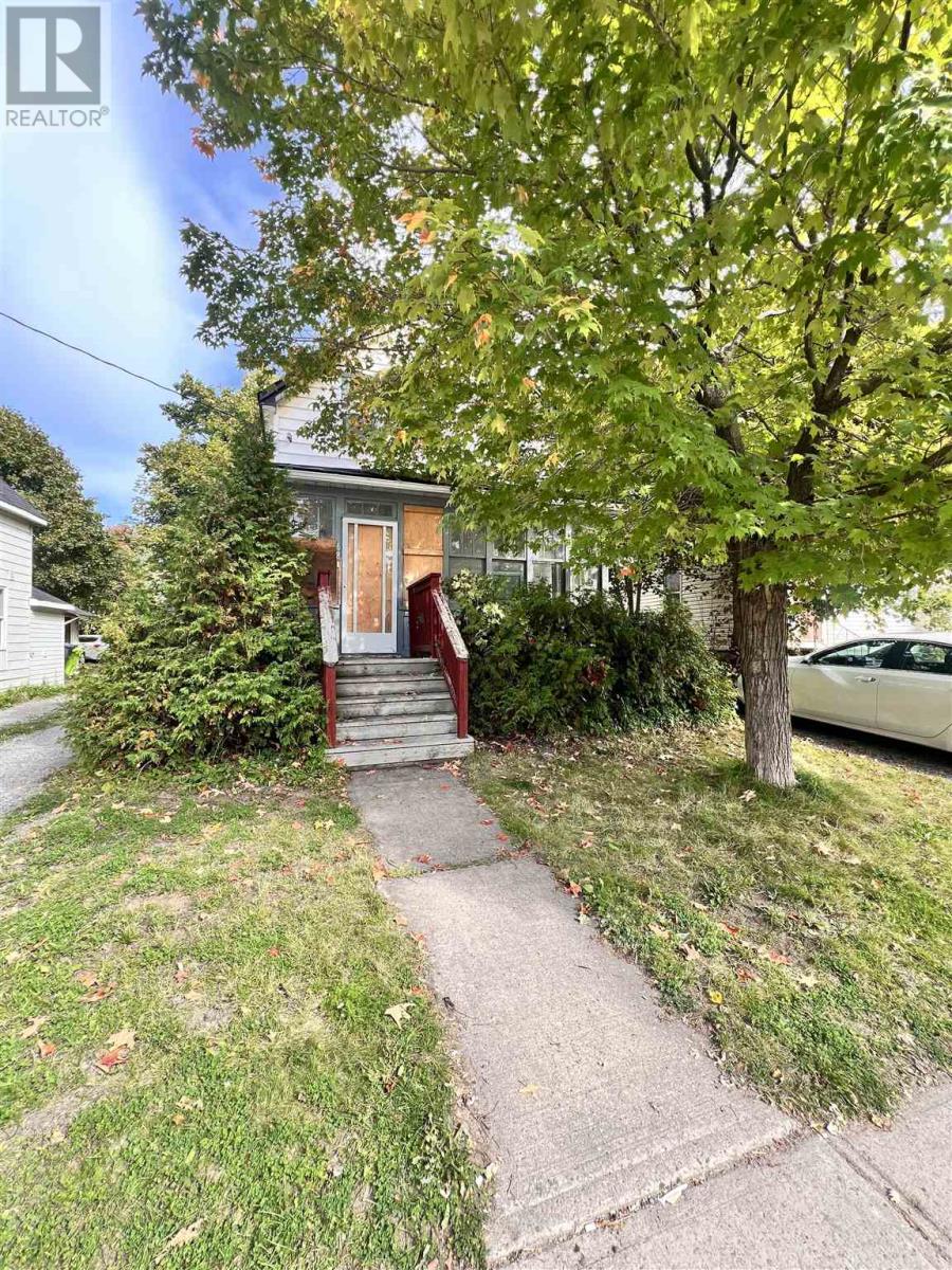 68 Albert ST E, Sault Ste. Marie, Ontario