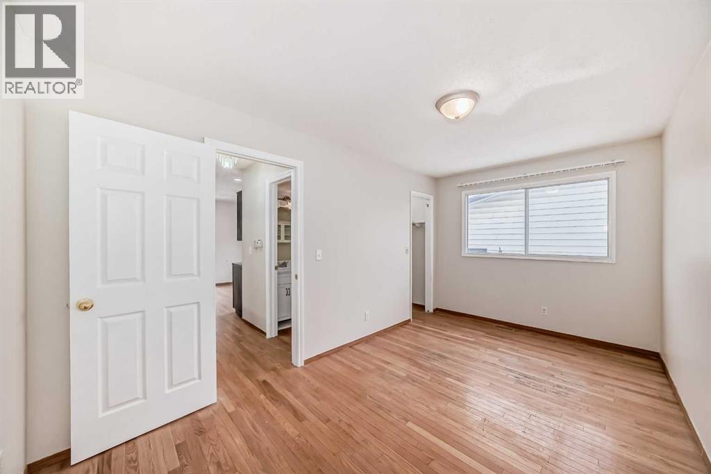 652 Queensland Drive Se, Calgary, Alberta  T2J 4G7 - Photo 9 - A2203586