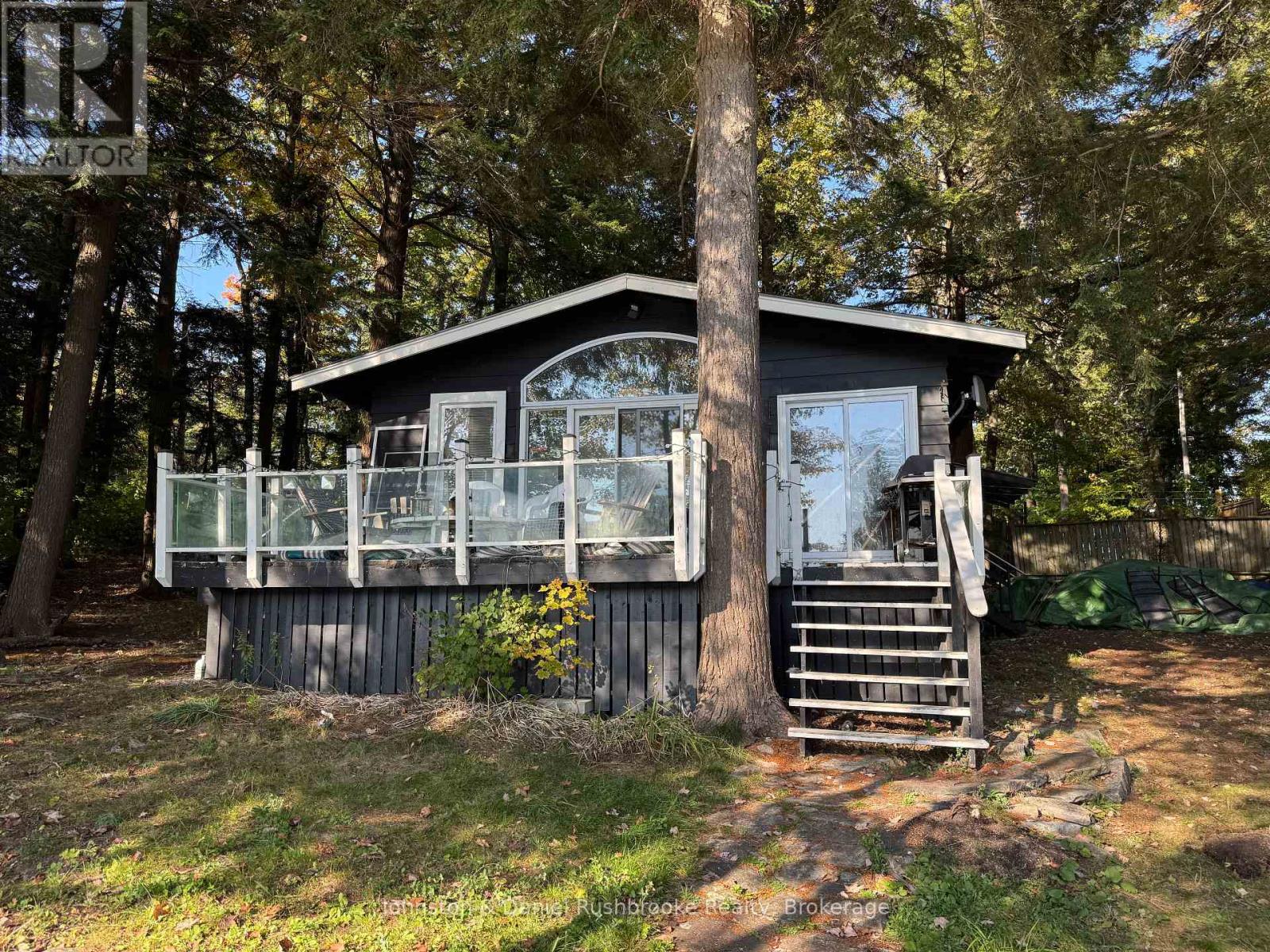 1127 Keeler Road, Muskoka Lakes (Wood (Muskoka Lakes)), Ontario  P0C 1M0 - Photo 2 - X12456494