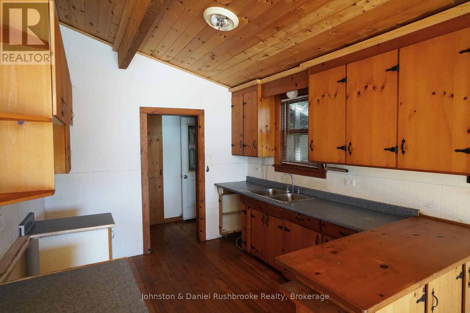 1127 Keeler Road, Muskoka Lakes (Wood (Muskoka Lakes)), Ontario  P0C 1M0 - Photo 7 - X12456494